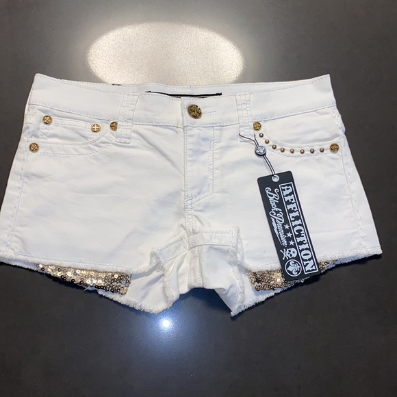 NWT Affliction Vikki Short in Silent White - Picture 3 of 13